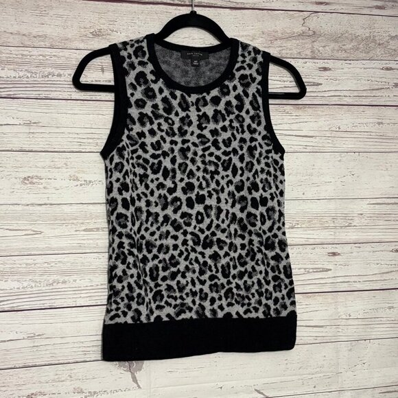 Ann Taylor Snow Leopard Sweater Vest Petite Medium - Picture 2 of 7